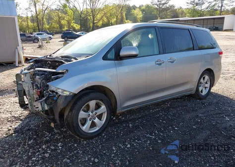 2011 Toyota Sienna Le V6 из США, поврежденный, VIN 5TDKK3DC9BS015637
